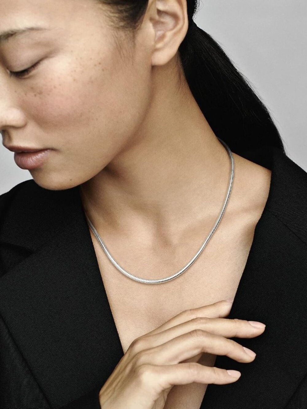 Iconic Snake Chain Charm Necklace - Picture 6 of 7
